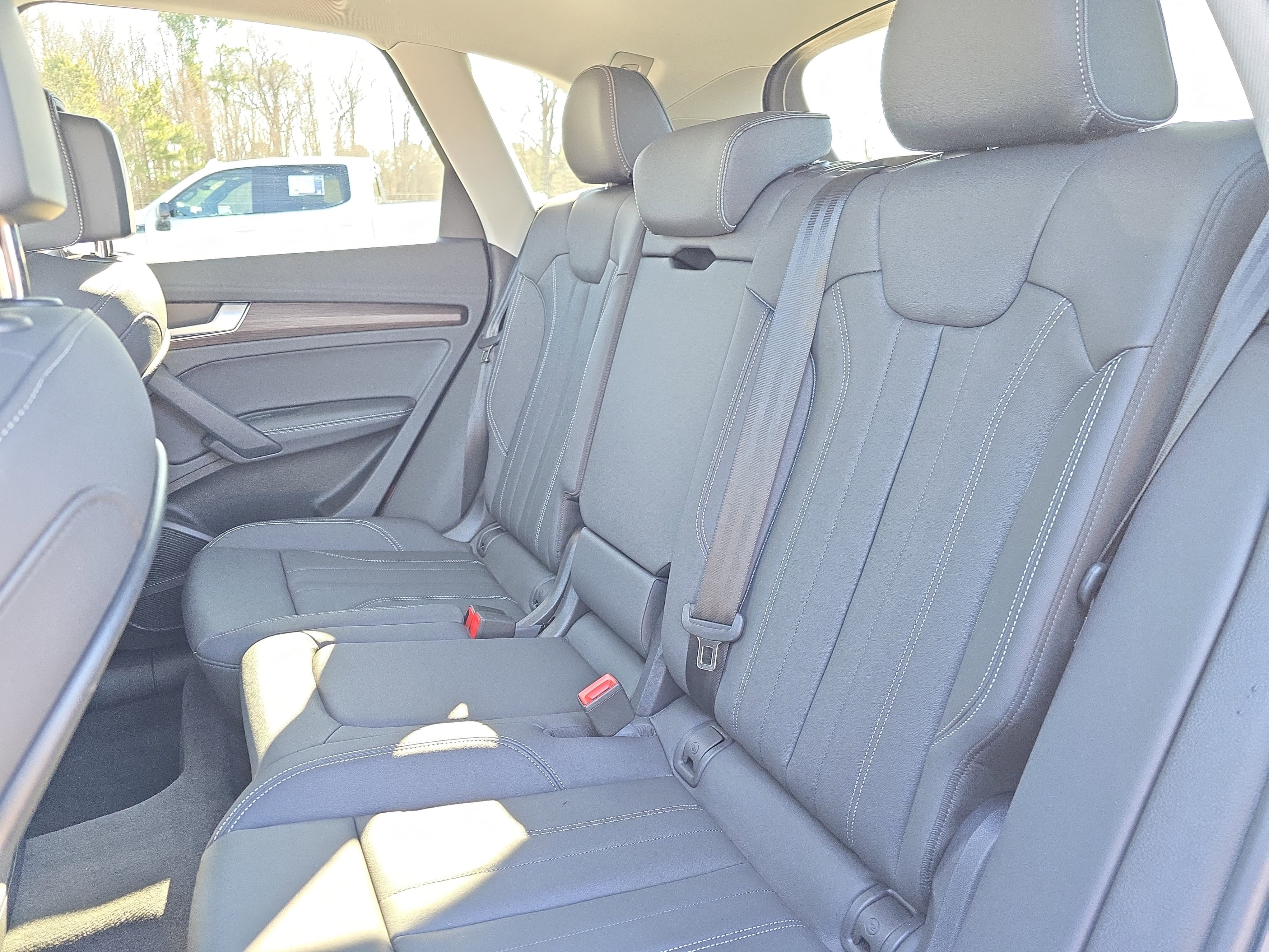 Certified 2025 Audi Q5 2.0T Premium Plus w/ Premium Plus Package image 14