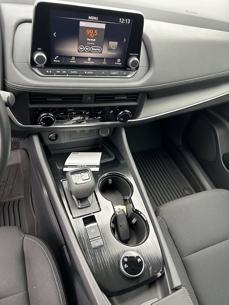 New 2025 Nissan Rogue S image 18