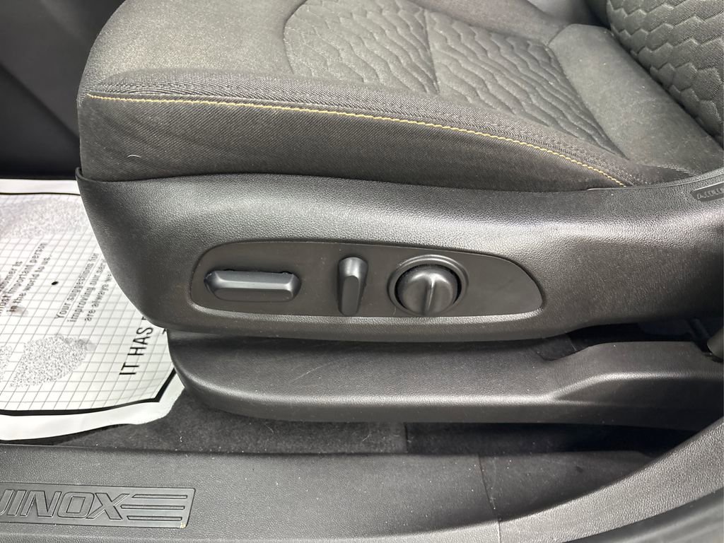 Used 2019 Chevrolet Equinox LT w/ LPO, Cargo Package image 36