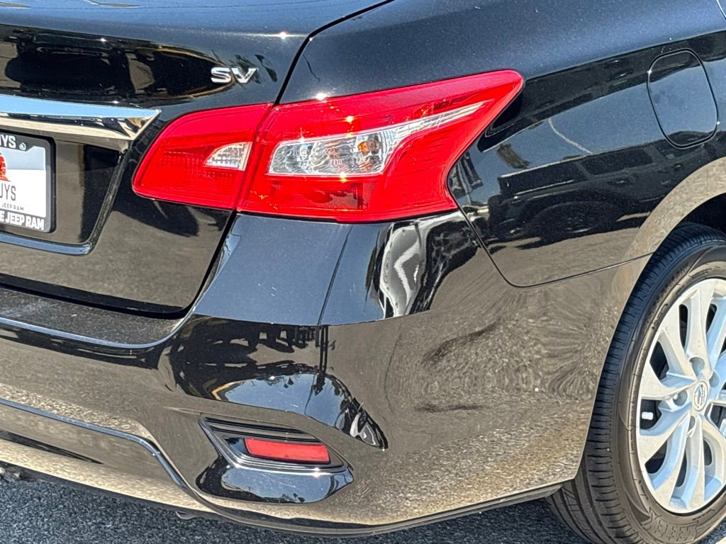 Used 2019 Nissan Sentra SV FWD image 6