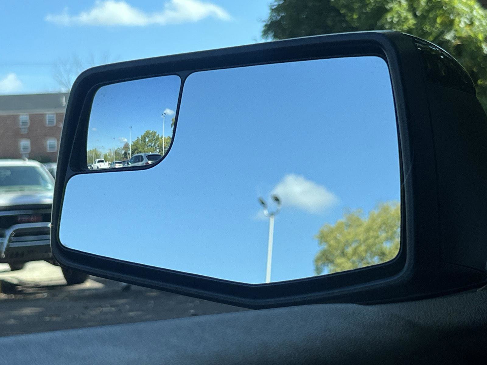 Used 2019 Chevrolet Silverado 1500 RST image 37