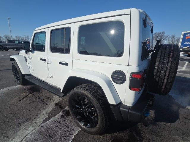 Used 2023 Jeep Wrangler Unlimited Sahara w/ Cold Weather Group image 3