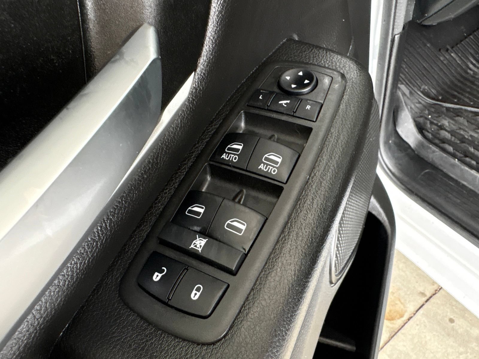 Used 2022 RAM 1500 Lone Star RWD image 11