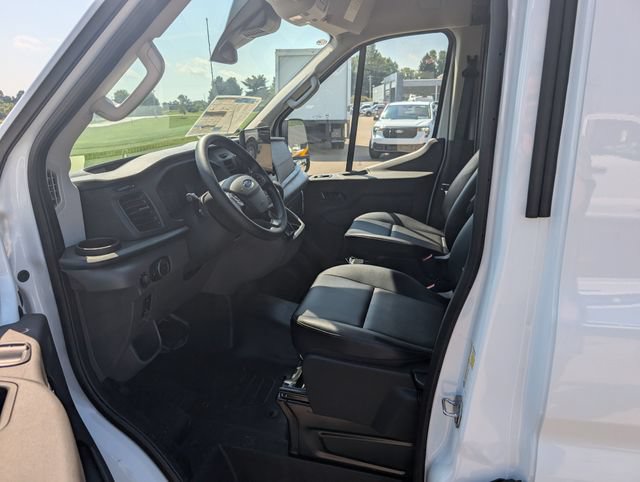 New 2026 Ford Transit 250 148 Medium Roof w/ Load Area Protection Package RWD image 11