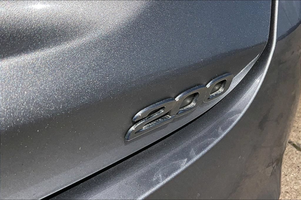 Used 2015 Chrysler 200 Limited FWD image 20
