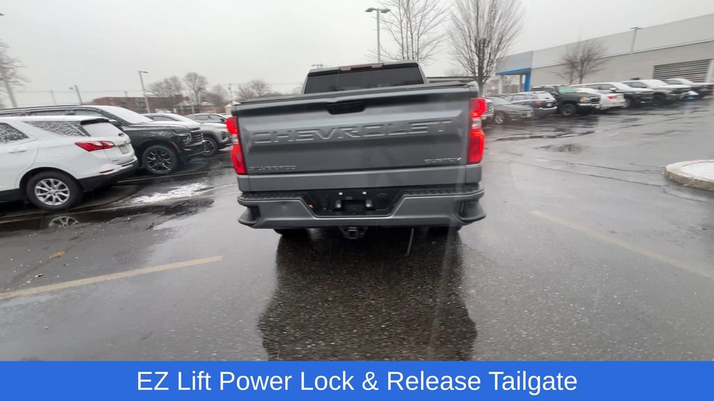 Used 2020 Chevrolet Silverado 1500 Custom w/ Custom Value Package image 8