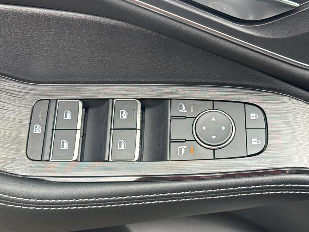 New 2026 Nissan Rogue Platinum image 18