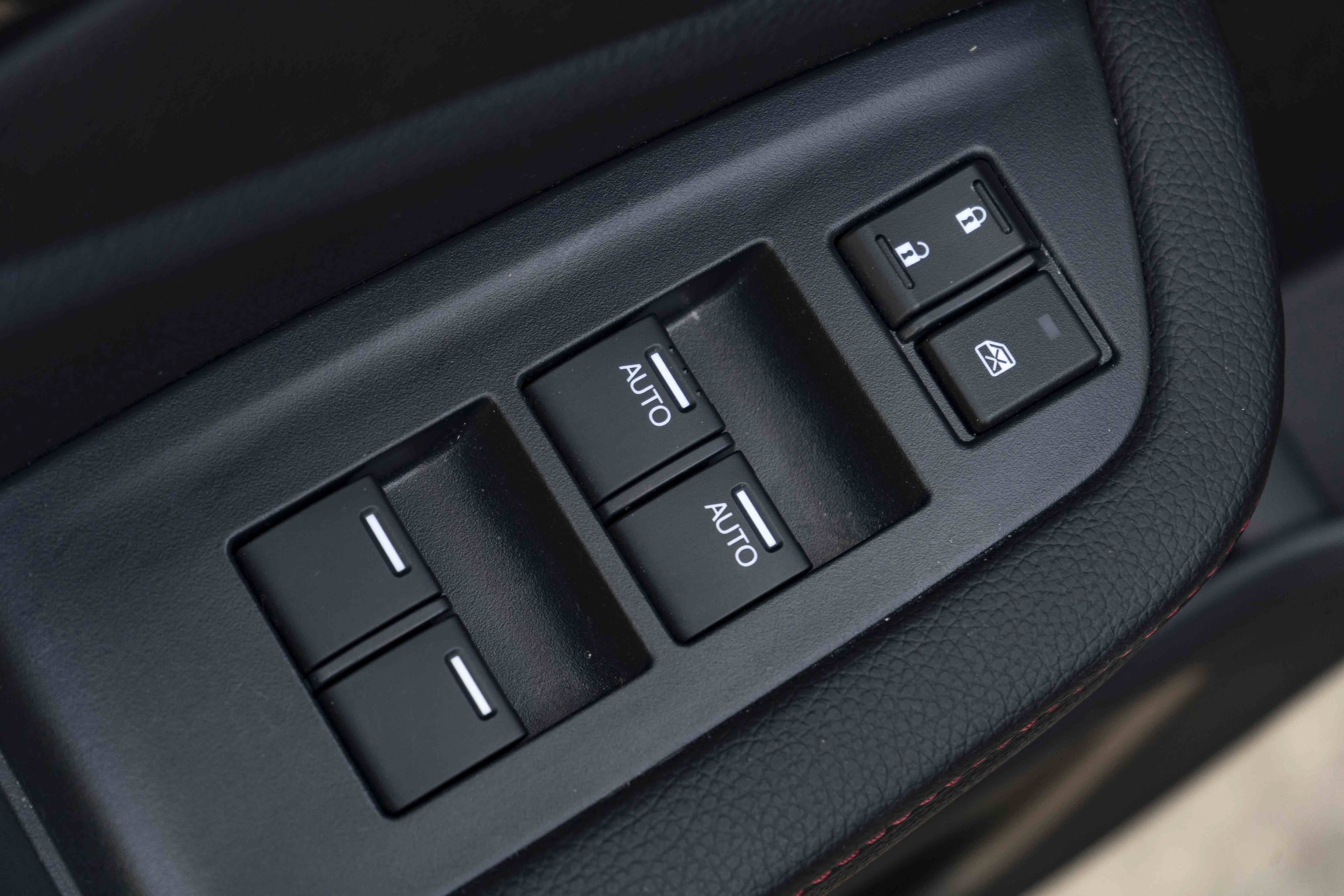 Used 2025 Honda Ridgeline Black Edition image 38