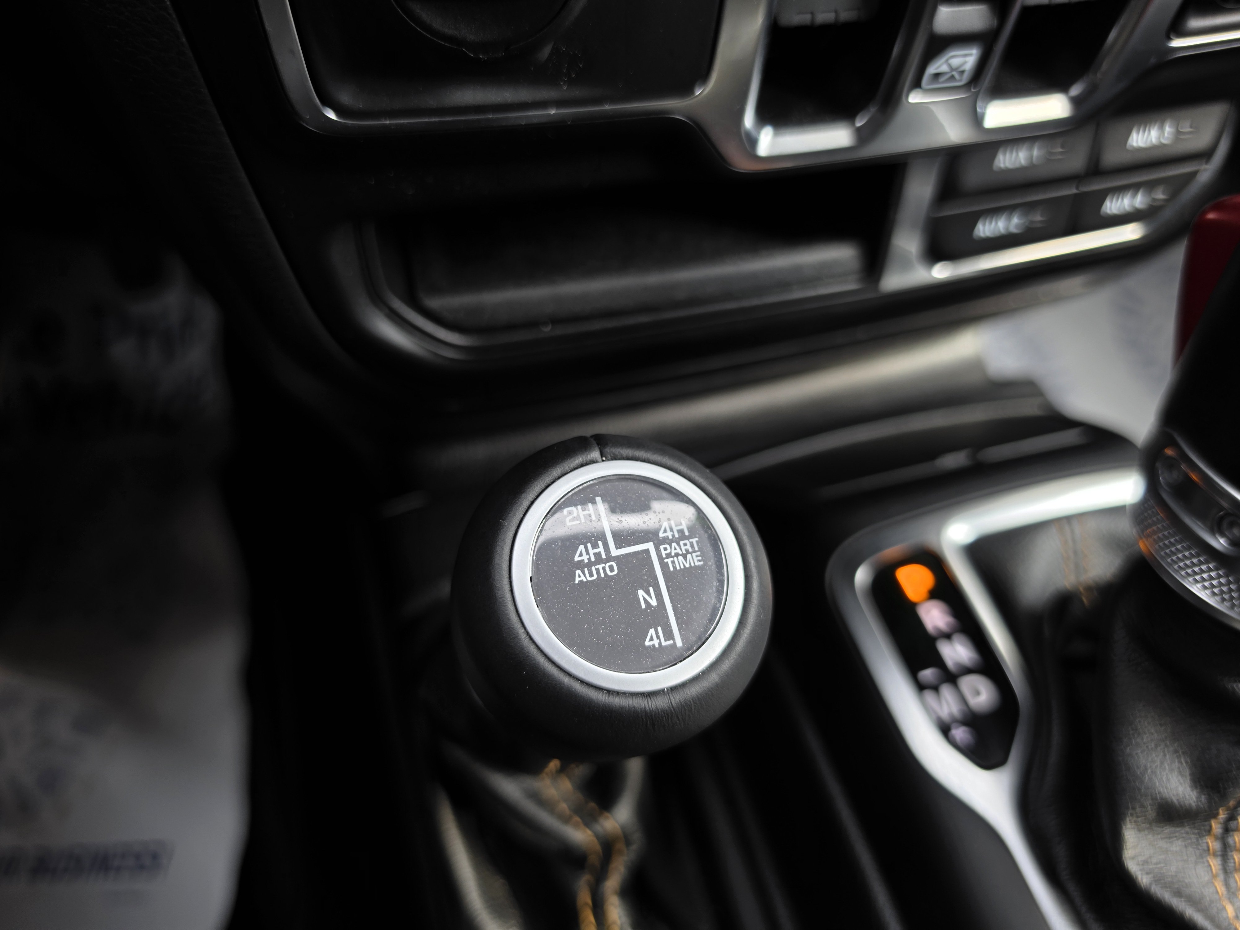 Used 2021 Jeep Wrangler Unlimited Sahara AWD/4WD image 31