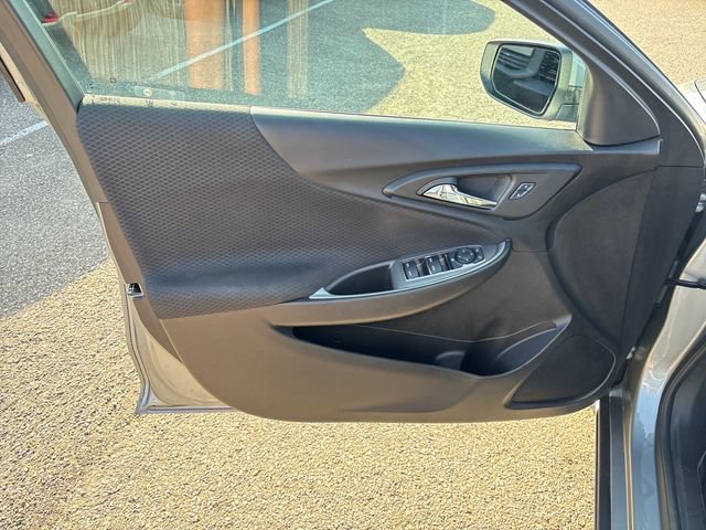 Used 2024 Chevrolet Malibu LS FWD image 7