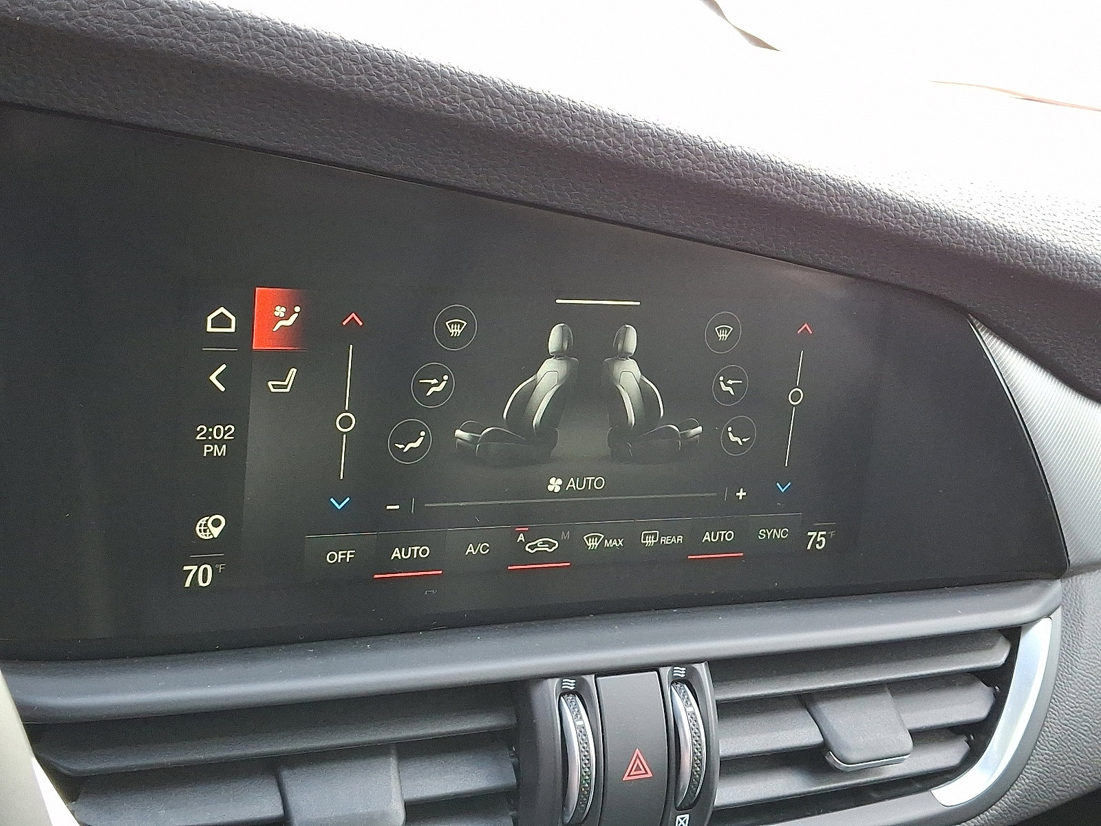 New 2025 Alfa Romeo Giulia AWD w/ Driving Assist Package image 13