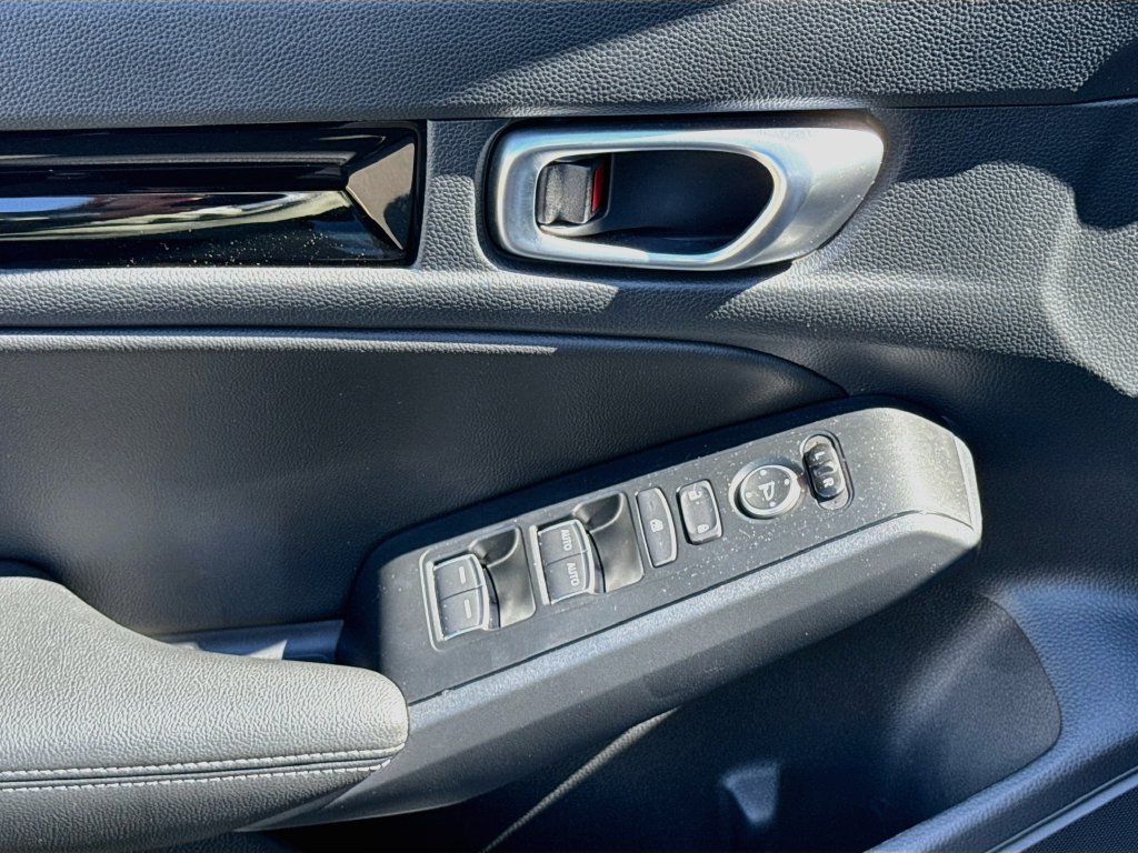Used 2024 Honda Civic EX-L image 22