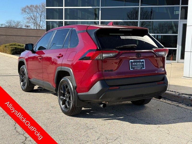 Used 2024 Toyota RAV4 LE image 5