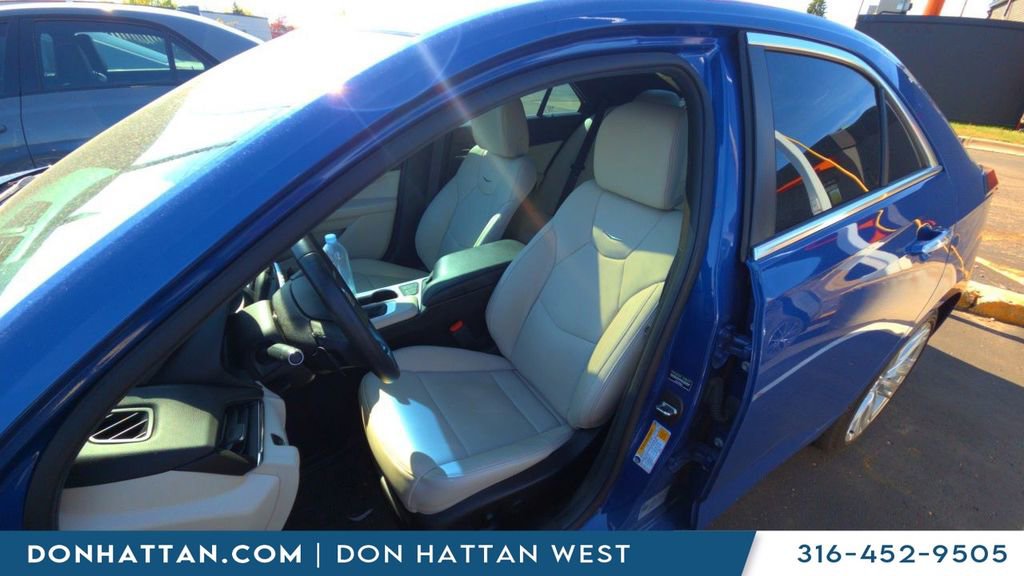 Used 2023 Cadillac CT4 Premium Luxury RWD image 4