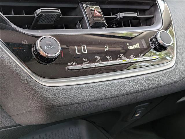 Used 2025 Toyota Corolla LE FWD image 9