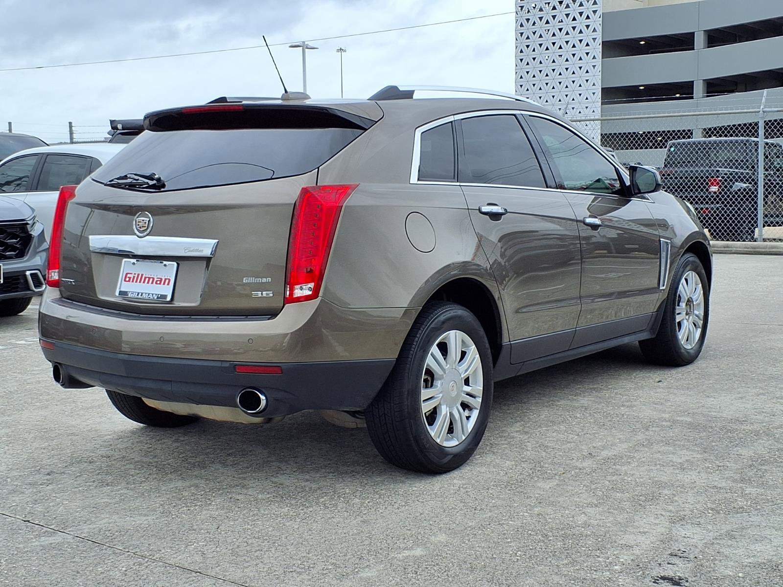 Used 2016 Cadillac SRX Luxury w/ Driver Awareness Package FWD image 23