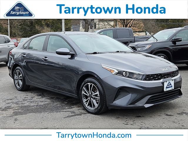 Used 2023 Kia Forte LXS video 1