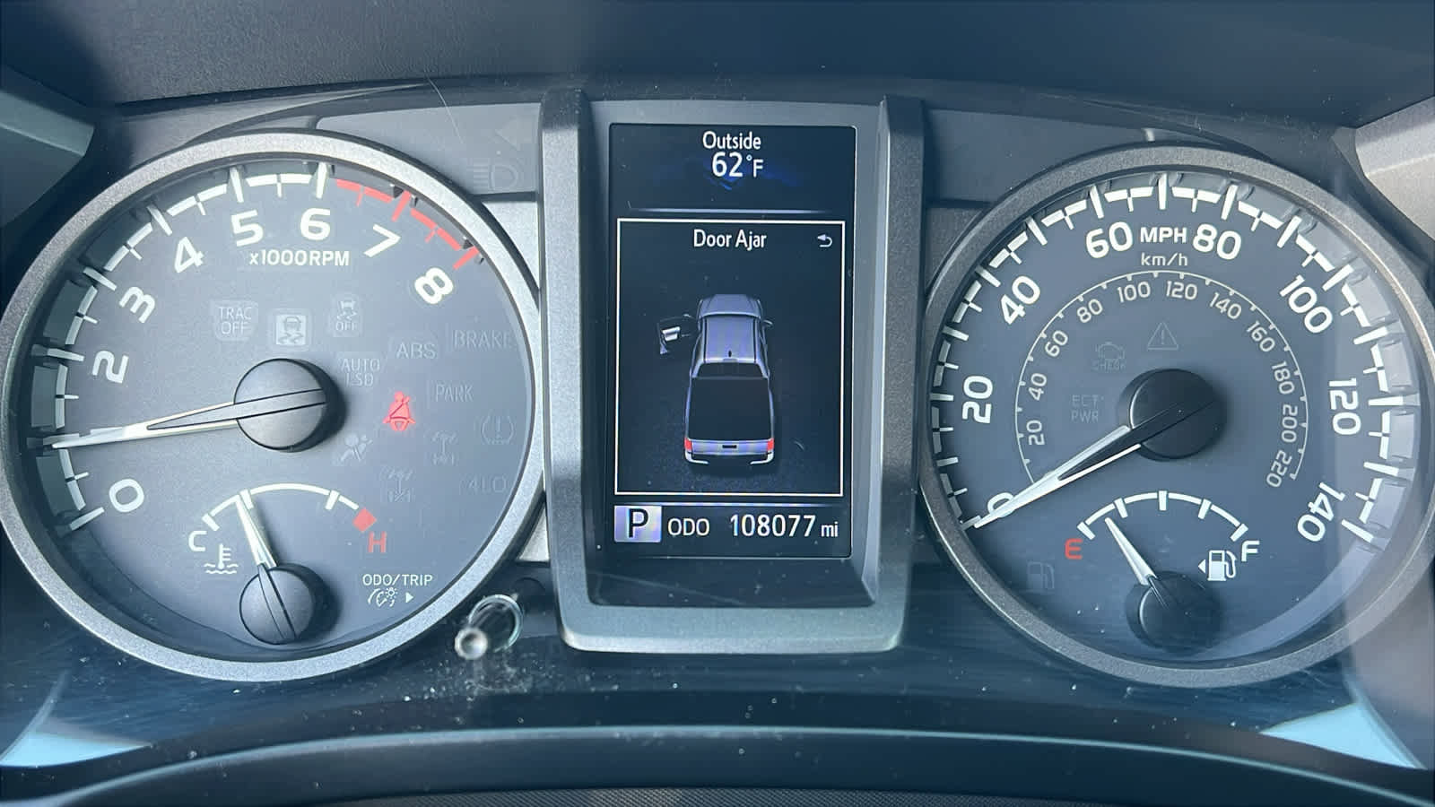 Used 2016 Toyota Tacoma TRD Off-Road image 21