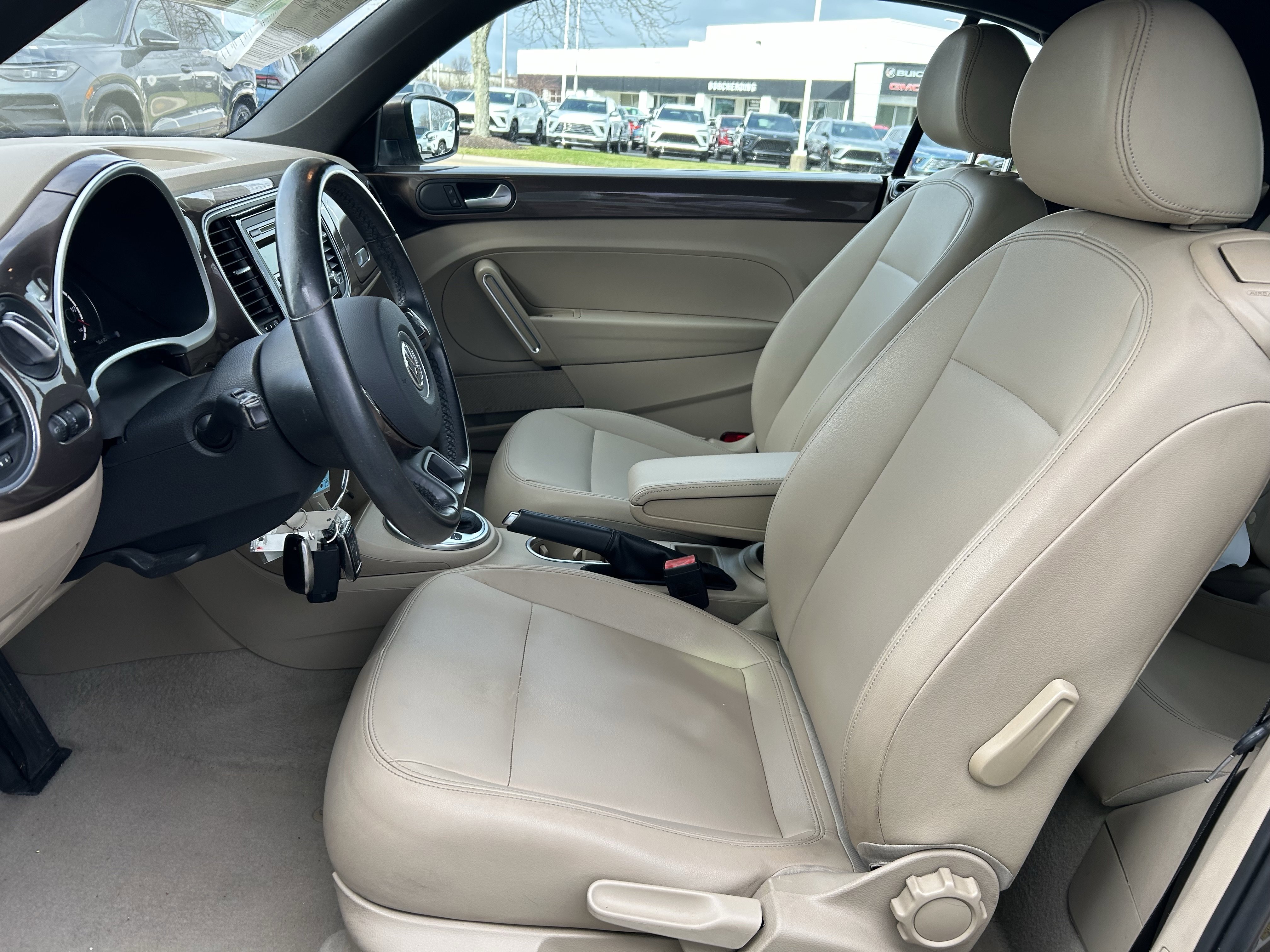 Used 2014 Volkswagen Beetle 1.8T image 20