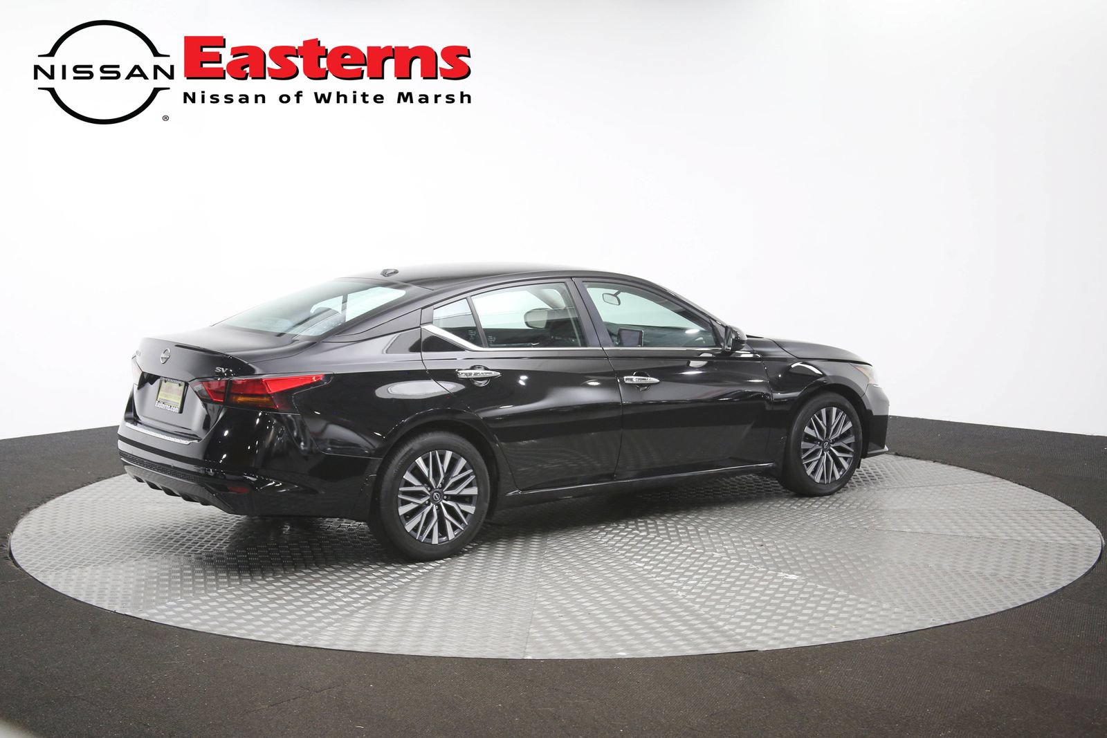 Used 2023 Nissan Altima 2.5 SV FWD image 41
