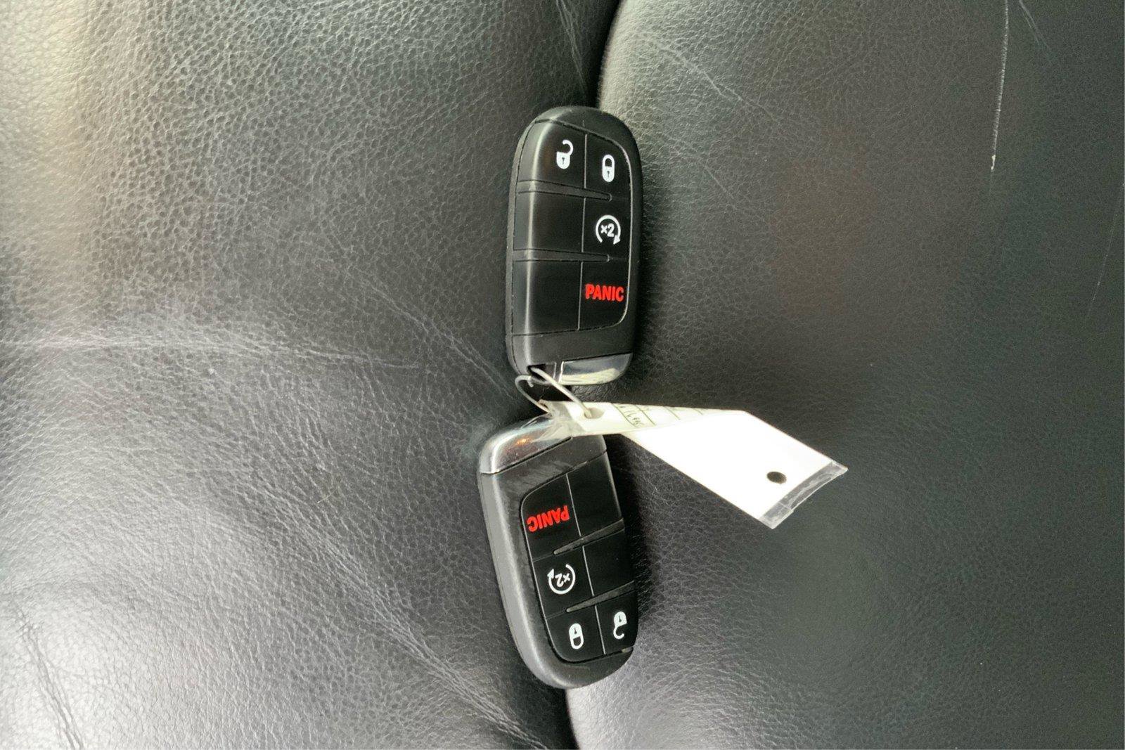 Used 2020 Jeep Renegade Limited AWD/4WD image 35