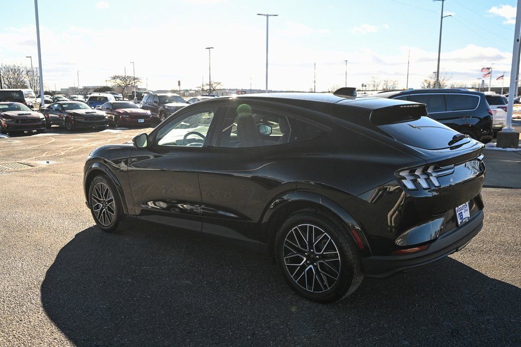 Certified 2025 Ford Mustang Mach-E Premium image 7