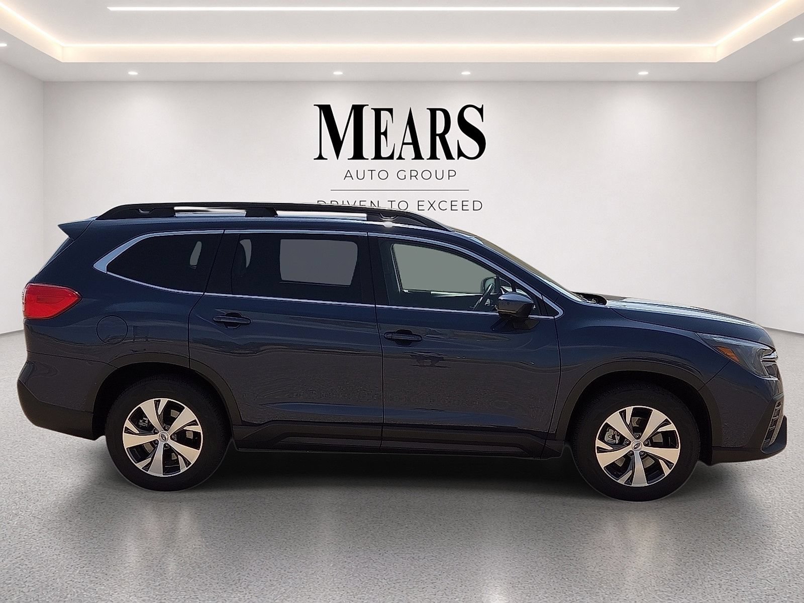 Used 2025 Subaru Ascent Premium AWD/4WD image 6