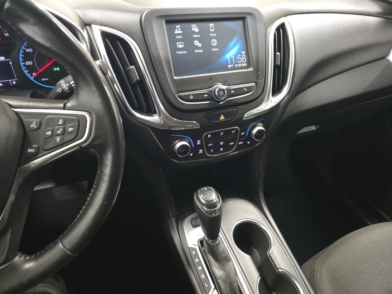 Used 2018 Chevrolet Equinox LT image 27