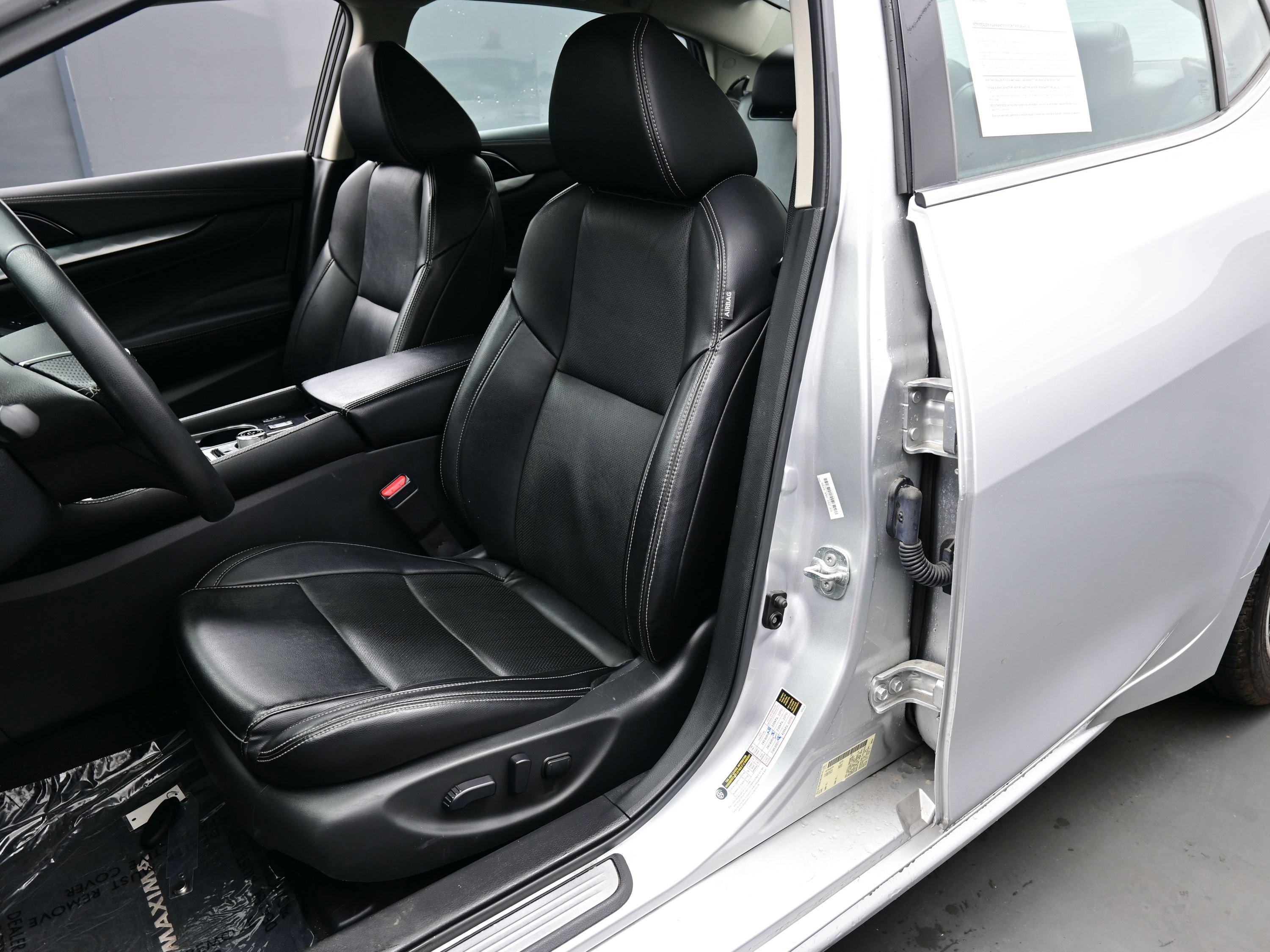 Used 2022 Nissan Maxima SV w/ Floor Mat Group image 12