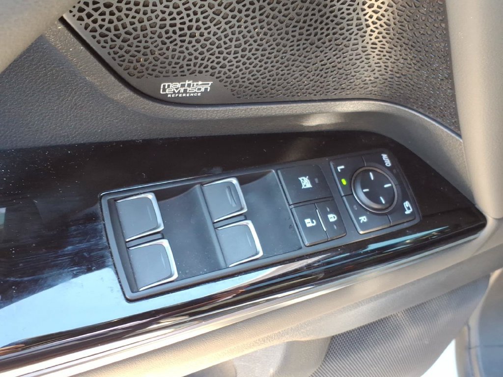 Used 2024 Lexus LX 600 F Sport AWD/4WD image 16