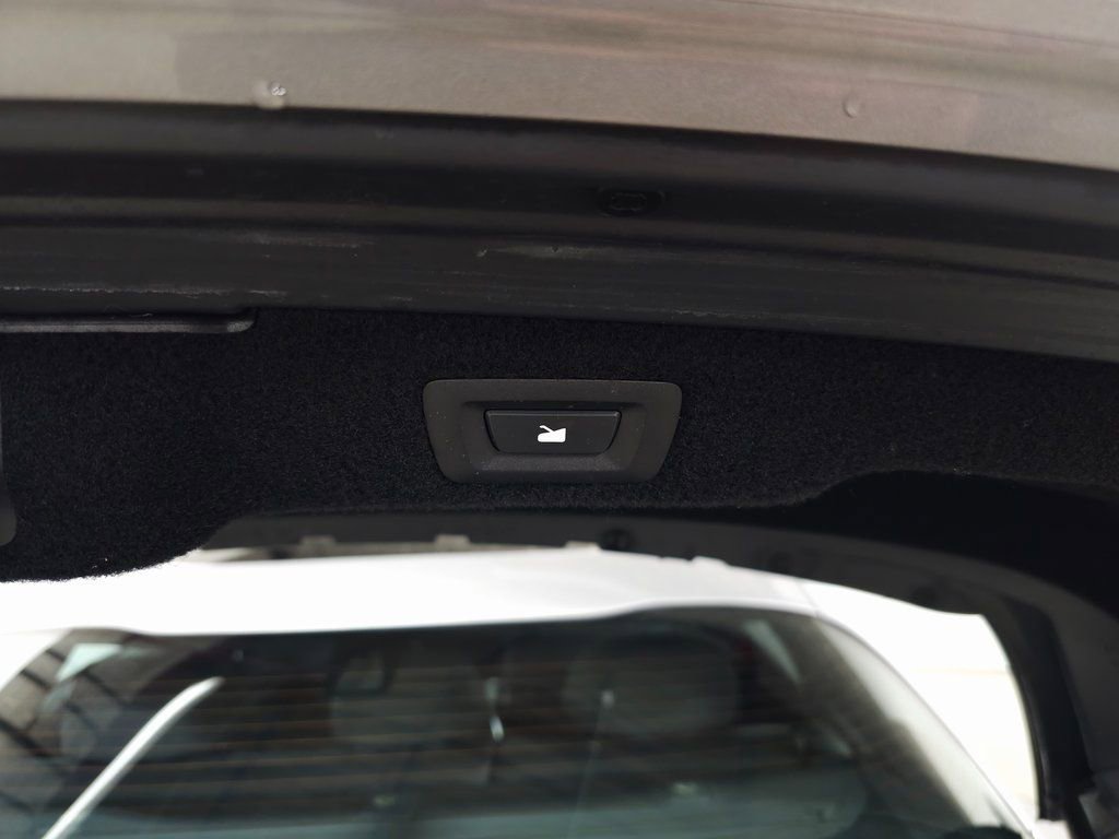 Used 2022 Lucid Air Grand Touring image 7