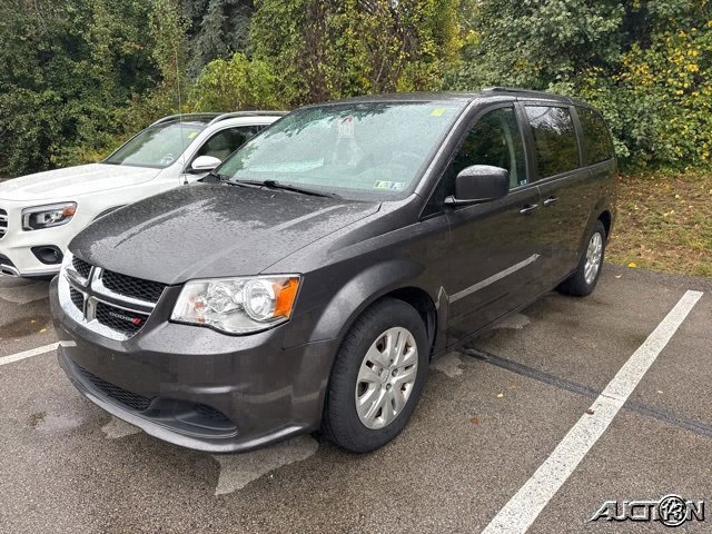 Certified 2018 Dodge Grand Caravan SE w/ UConnect Hands-Free Group