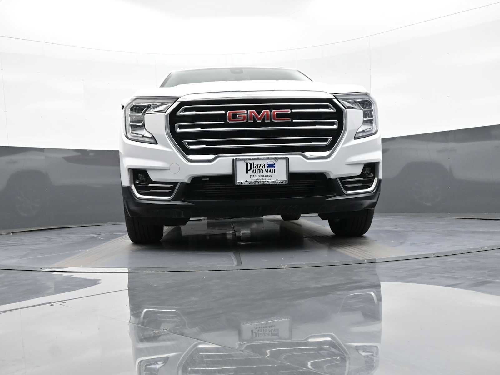 Used 2022 GMC Terrain SLT w/ Infotainment Package II AWD/4WD image 26