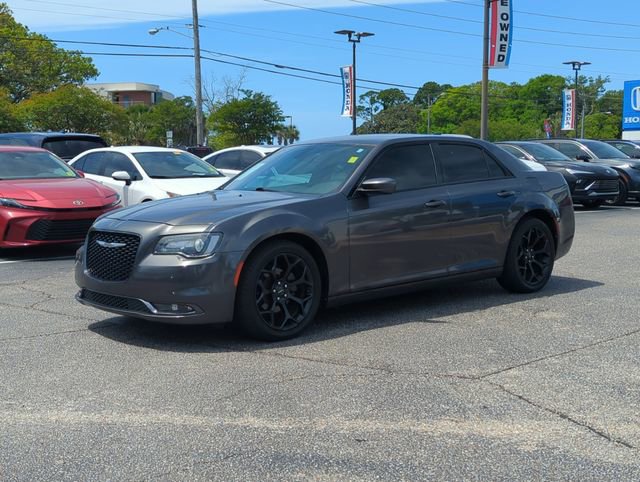 Used 2019 Chrysler 300 S RWD image 8