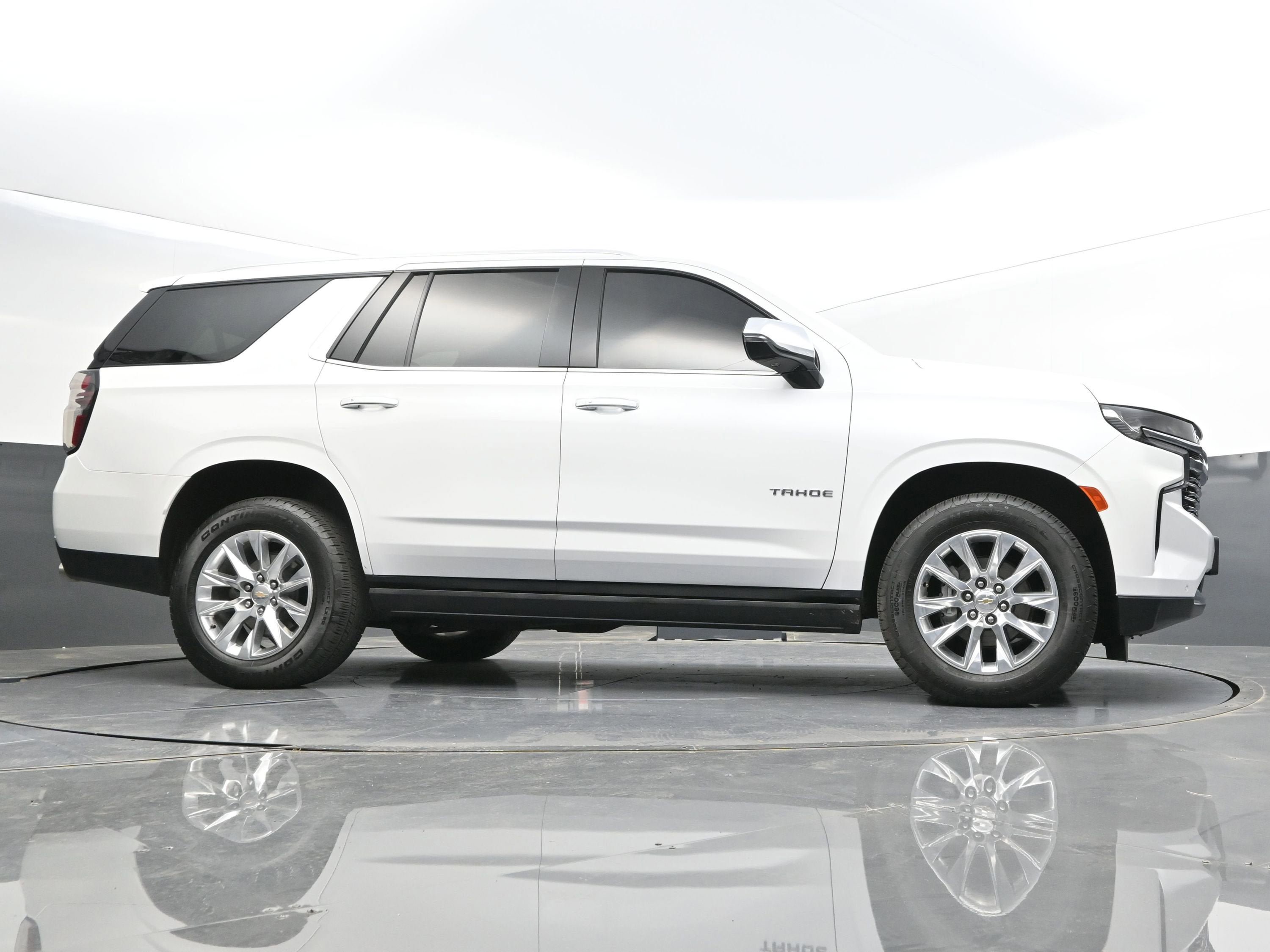 Used 2023 Chevrolet Tahoe Premier AWD/4WD image 53