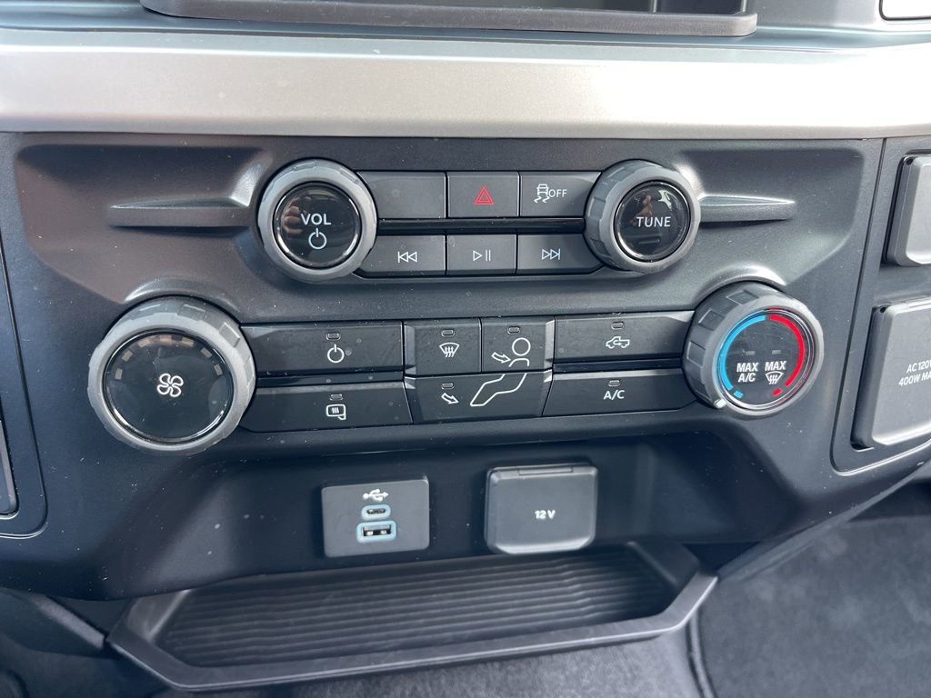 Certified 2025 Ford F250 XLT image 12