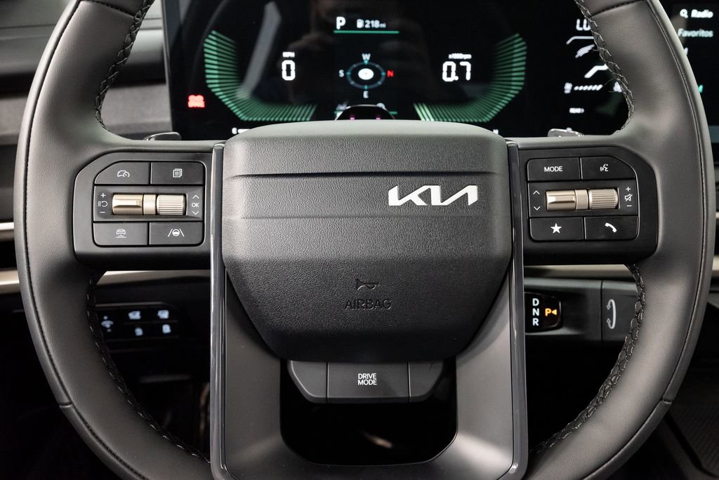 Used 2027 Kia Telluride S image 16