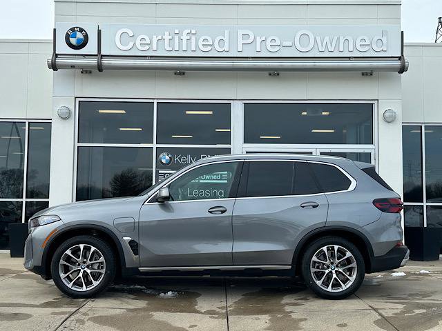 Certified 2024 BMW X5 xDrive50e w/ Premium Package image 6