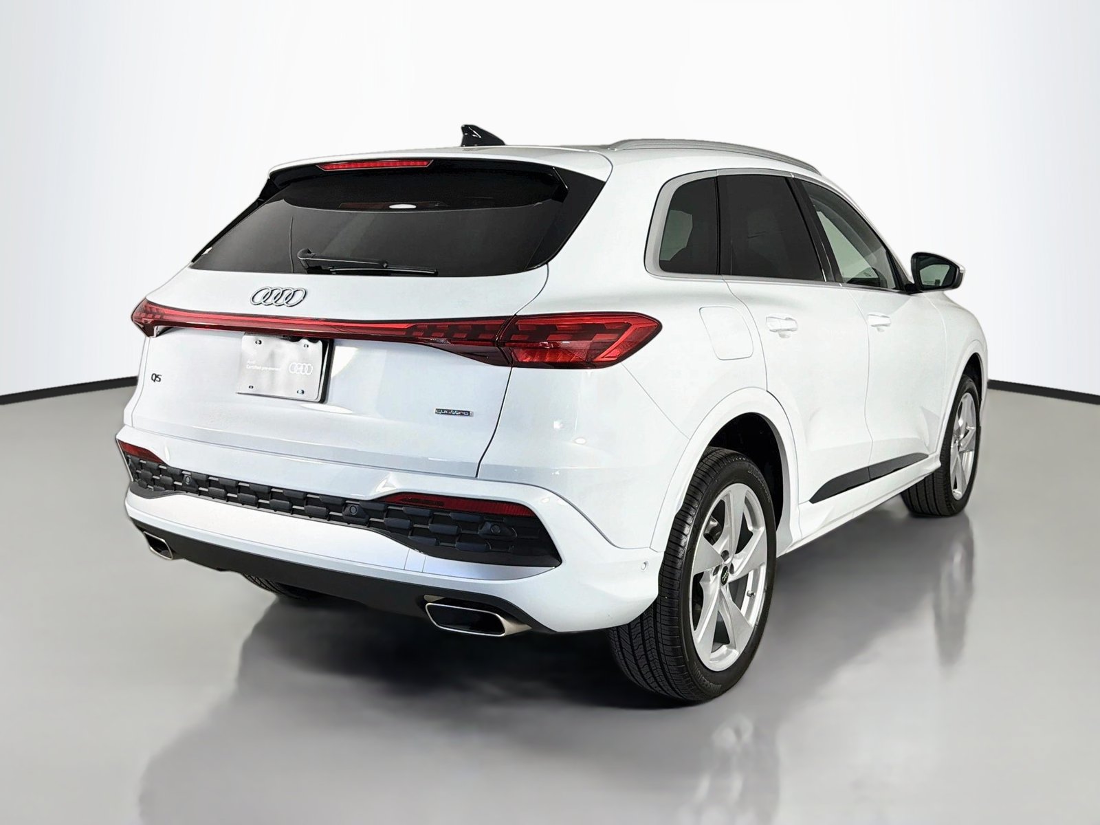 Certified 2025 Audi Q5 Premium AWD/4WD image 7