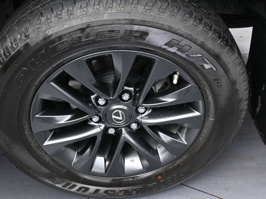 Used 2022 Lexus GX 460 Premium w/ Premium Plus Package image 43