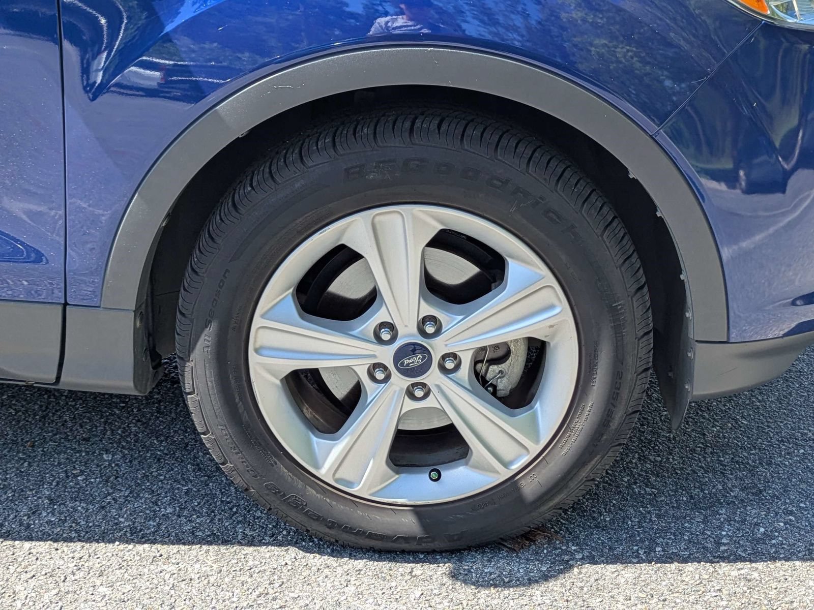 Used 2016 Ford Escape SE FWD image 5