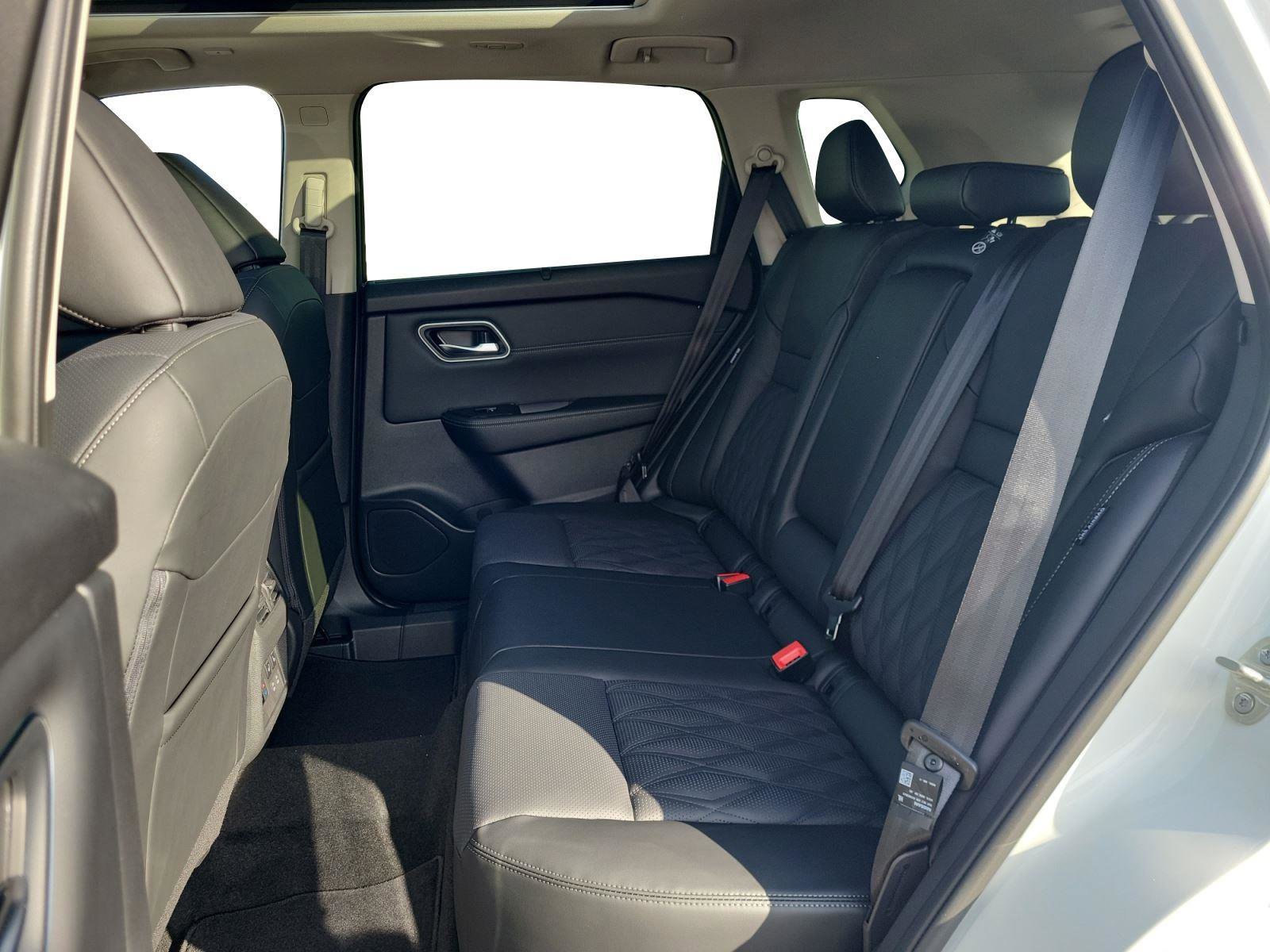 New 2026 Nissan Rogue Platinum w/ Tech Package image 21