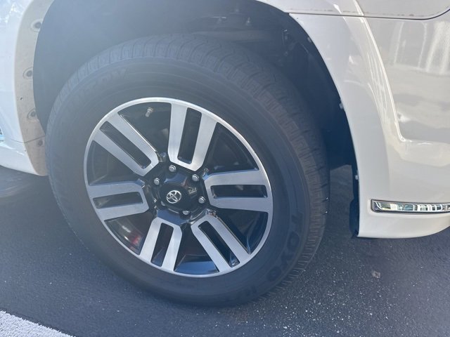 Used 2015 Toyota 4Runner Limited image 7