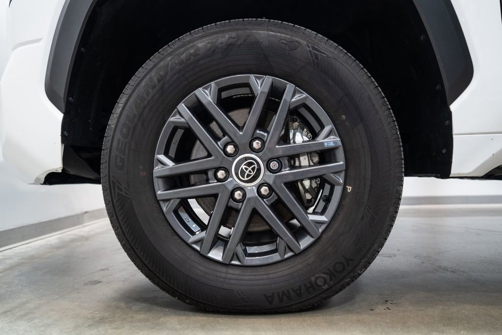 Used 2023 Toyota Tundra SR5 w/ SR5 Convenience Package image 11