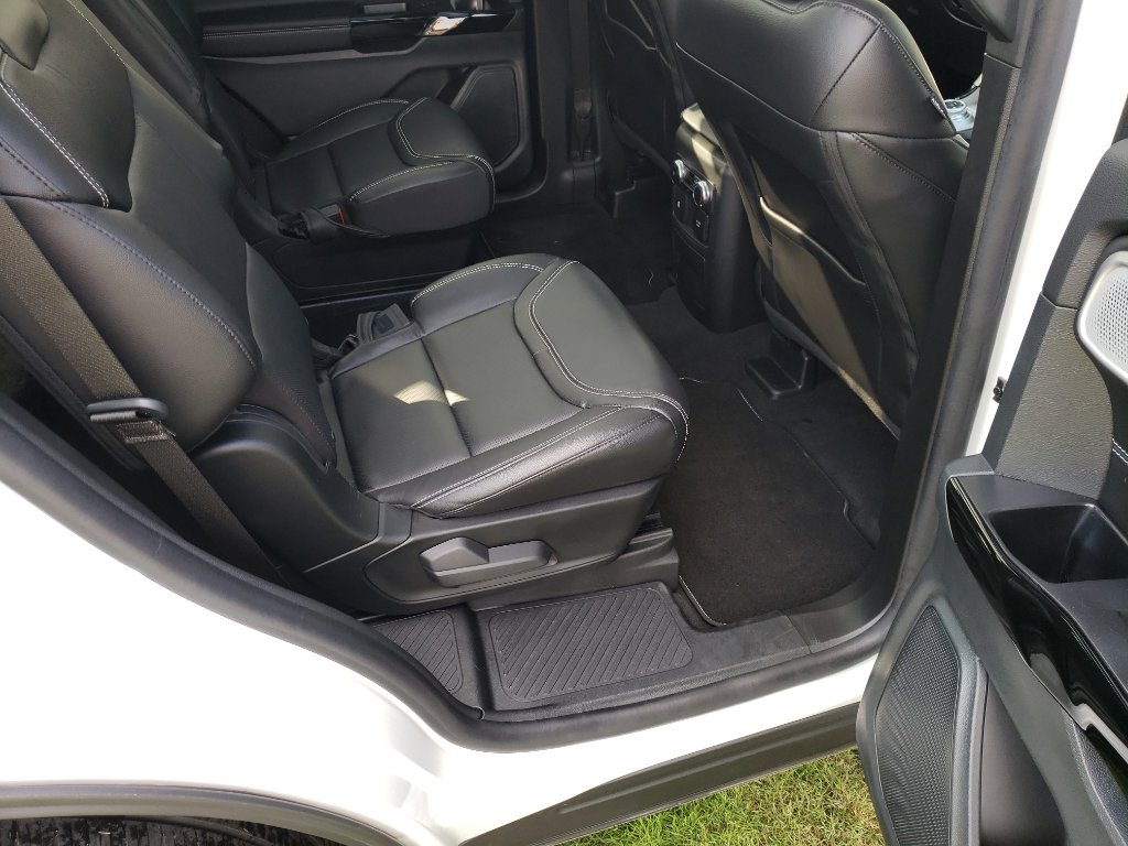 Used 2023 Ford Explorer ST w/ Equipment Group 401A image 18