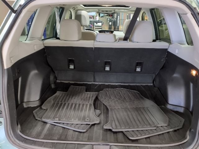 Used 2018 Subaru Forester 2.5i Premium w/ All-Weather Package image 12
