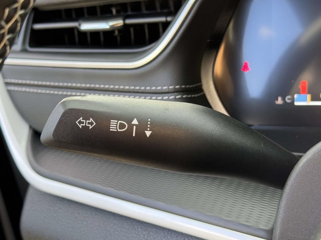 New 2025 Jeep Grand Cherokee L Altitude AWD/4WD image 25