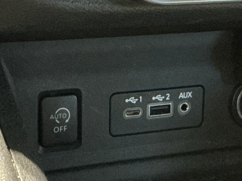 Used 2024 Nissan Sentra SV FWD image 19