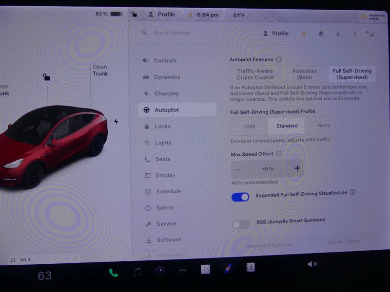 Used 2020 Tesla Model Y Long Range image 12