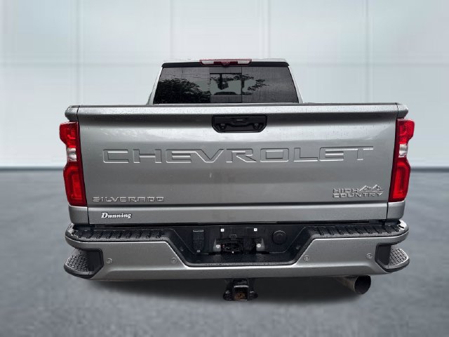 Used 2024 Chevrolet Silverado 2500 High Country w/ Technology Package AWD/4WD image 3